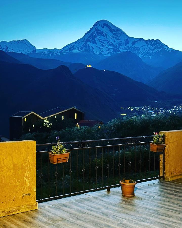 Apartment Nikolo Kazbegi Extérieur photo